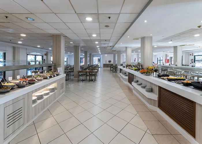 אתר נופש Bluesea Aloe קורלחו